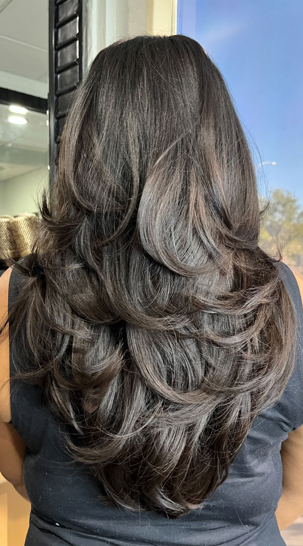 Layered Silk Waves, trendsetting Short Layer Cuts on Long Hair, Short Layer Haircuts on Long Hair, layered haircut, short layered haircut on long hair