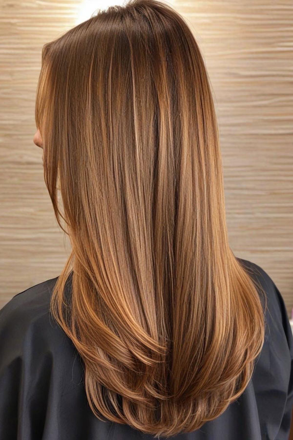 Sleek Layered Haircut with Golden Caramel Tones, golden brown hair color, fall hair color