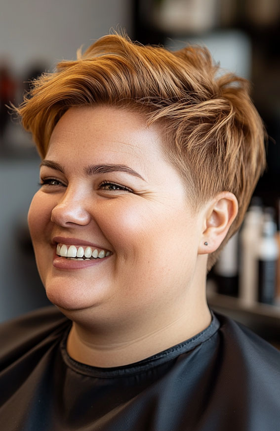 42 Short Hairstyles for Fat Faces and Double Chins : Warm Caramel Textured Pixie Cut