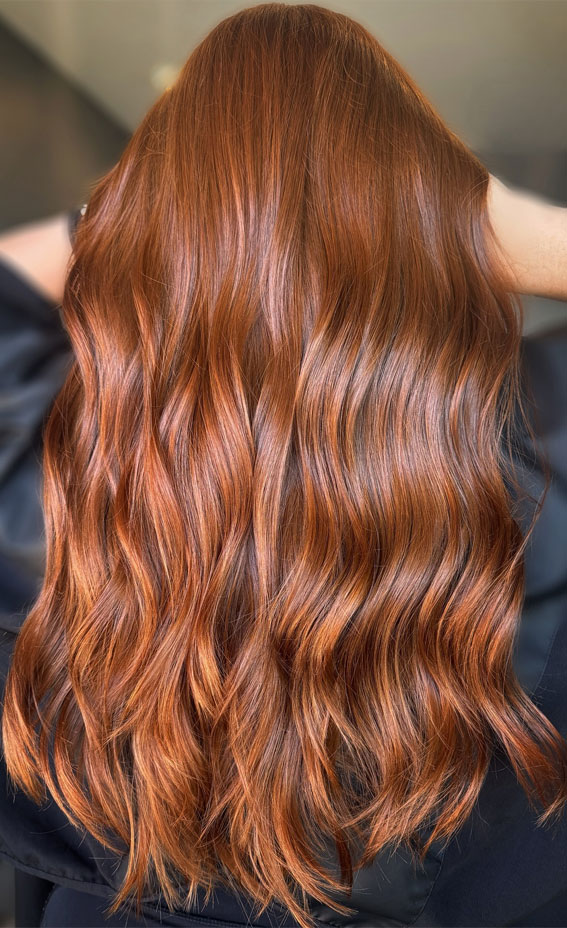 30 Deep, Warm, and Vibrant Hair Colours for Autumn : Warm Copper Layers for Cosy Seasons