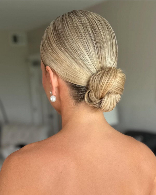 Sleek Low Knot, sleek low bun, modern updo, trendy updo