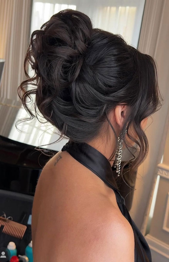 Bridesmaid Messy Black Updo , Messy Piled Updo Hairstyle, Pamela Anderson Inspired Updo Hairstyle, messy updo, piled updo hairstyle, retro updo hairstyle