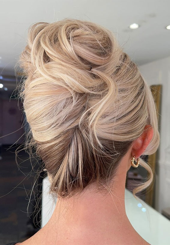 Polished Piled Blonde Updo, Messy Piled Updo Hairstyle, Pamela Anderson Inspired Updo Hairstyle, messy updo, piled updo hairstyle, retro updo hairstyle