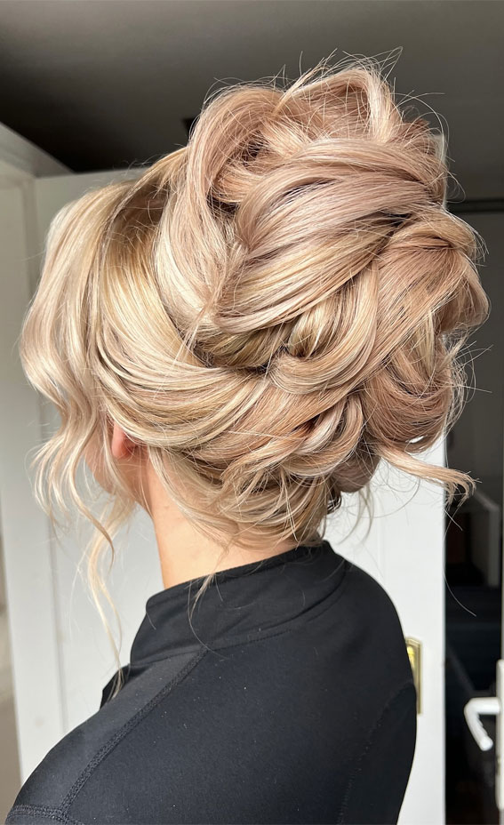 Textured Twisted Updo, Messy High Updo , Messy Piled Updo Hairstyle, Pamela Anderson Inspired Updo Hairstyle, messy updo, piled updo hairstyle, retro updo hairstyle