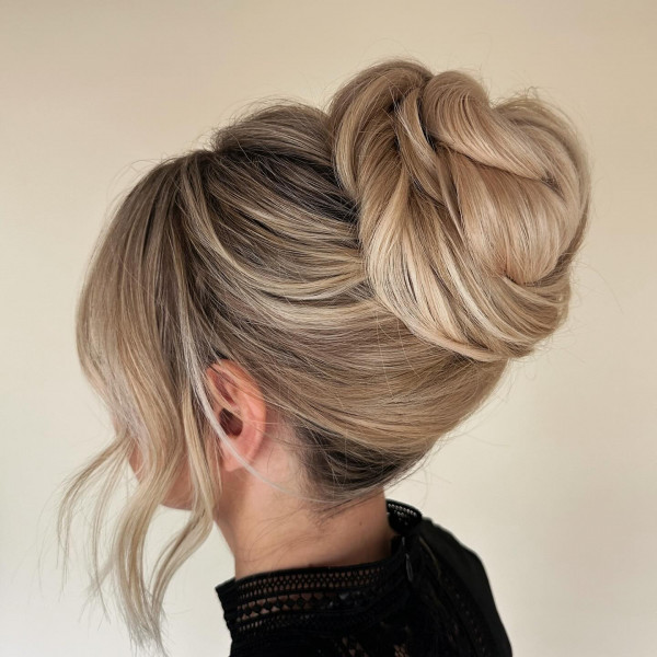 Soft Blonde Twisted Updo, Hot and Trendy Updo Hairstyle, updo hairstyle, sleek updo, high knot updo