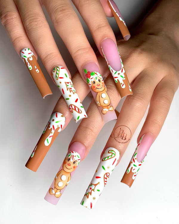 42 Festive Christmas Nail Art Ideas to Sleigh This Year : Gingerbread Wonderland Nails