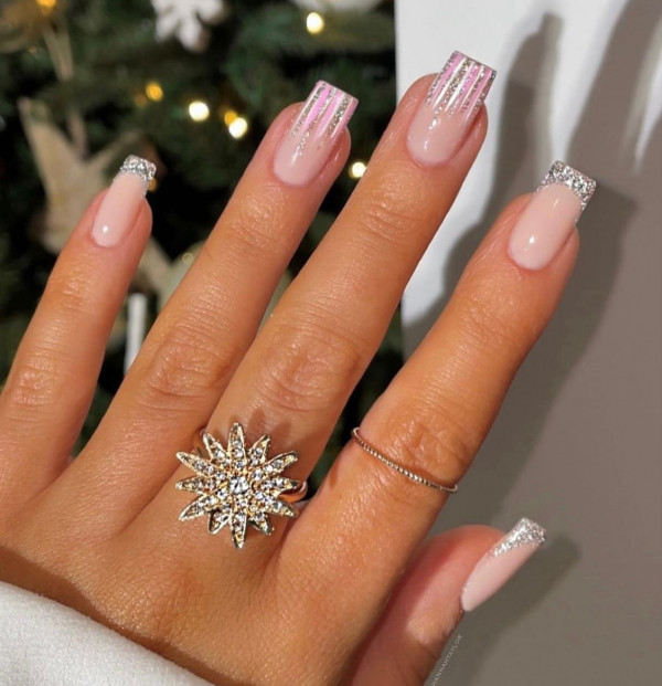 45 Cute Christmas Nail Ideas for A Fun Holiday Look : Sparkling Silver Glam Nails