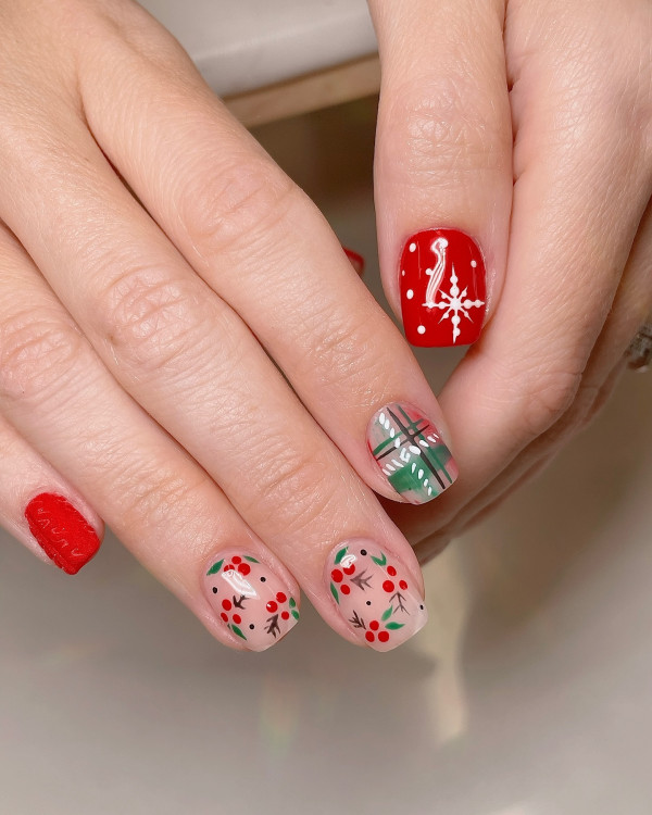 45 Cute Christmas Nail Ideas for A Fun Holiday Look : Holiday Holly & Plaid Charm