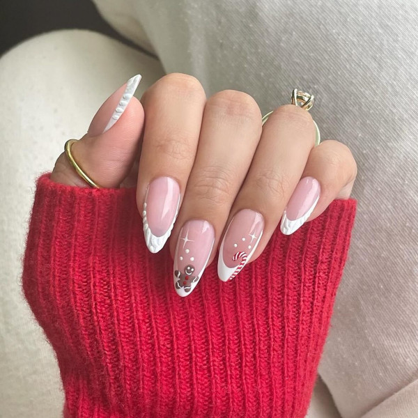 45 Cute Christmas Nail Ideas for A Fun Holiday Look : Frosty French with Festive Accents