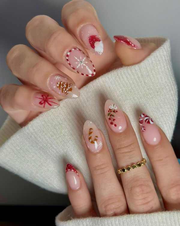 42 Festive Christmas Nail Art Ideas to Sleigh This Year : Whimsical Christmas Nude Nails