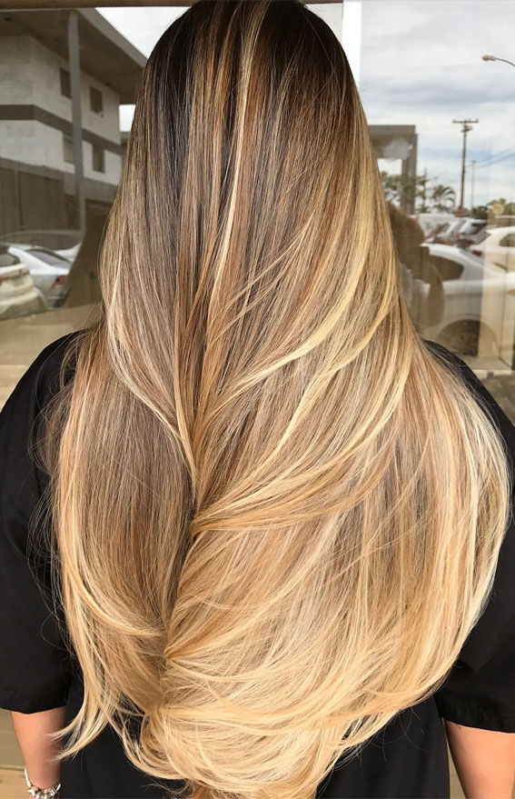 45 Winter Hair Colour Inspiration You Can’t Miss : Ombre Golden Caramel Straight Long Hair