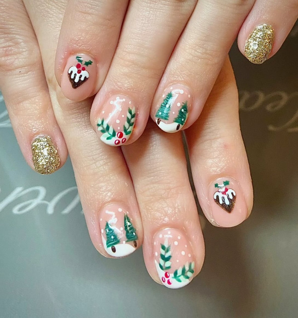 Holiday Treat Nails, Christmas Nails, Christmas nails, Christmas festive nails, almond nails, Christmas short nails