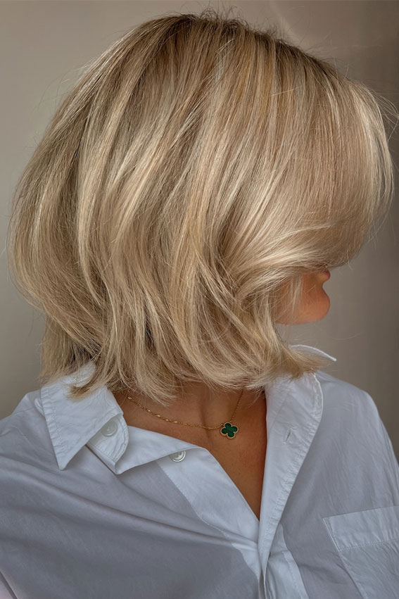 25 Adorable Teddy Bear Blonde Bob Hairstyles : Layered Volume Bob