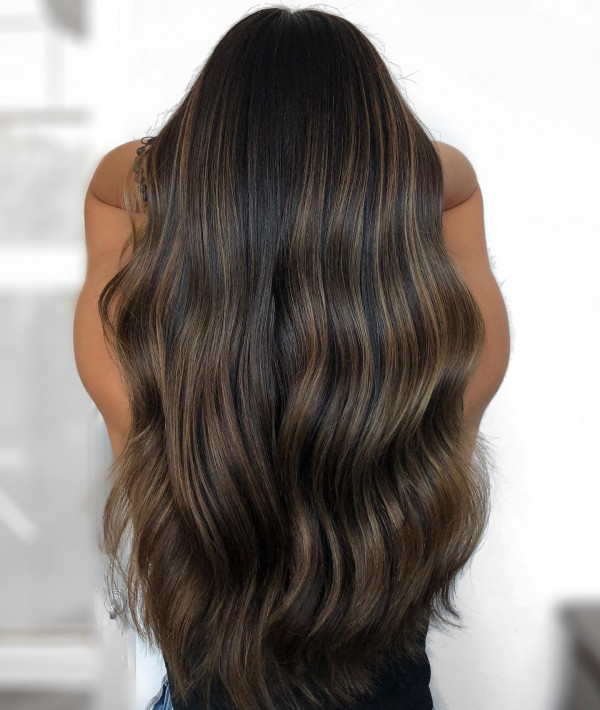 25 Beautiful Brunette Hair Colour Looks : Golden Espresso Long Waves