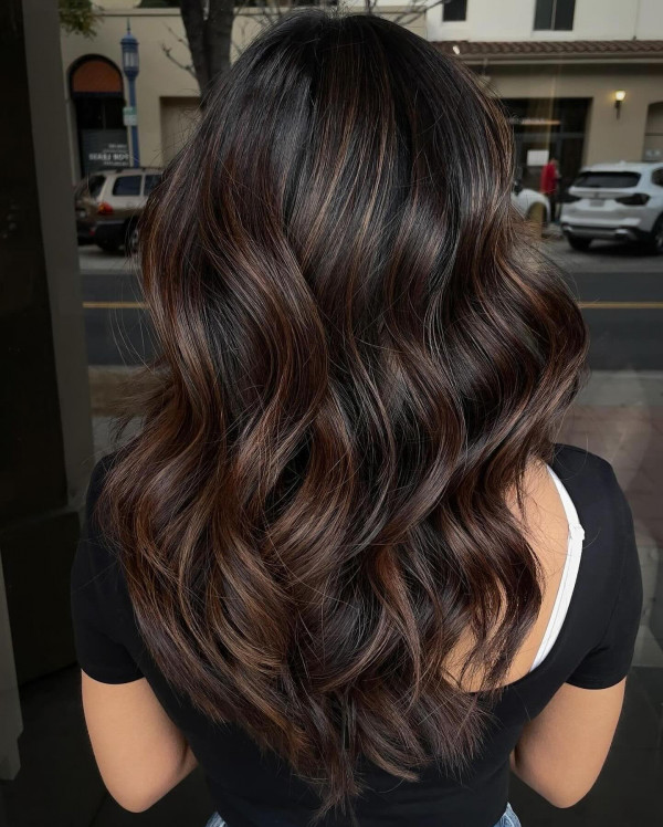 25 Beautiful Brunette Hair Colour Looks : Mocha Swirl Balayage