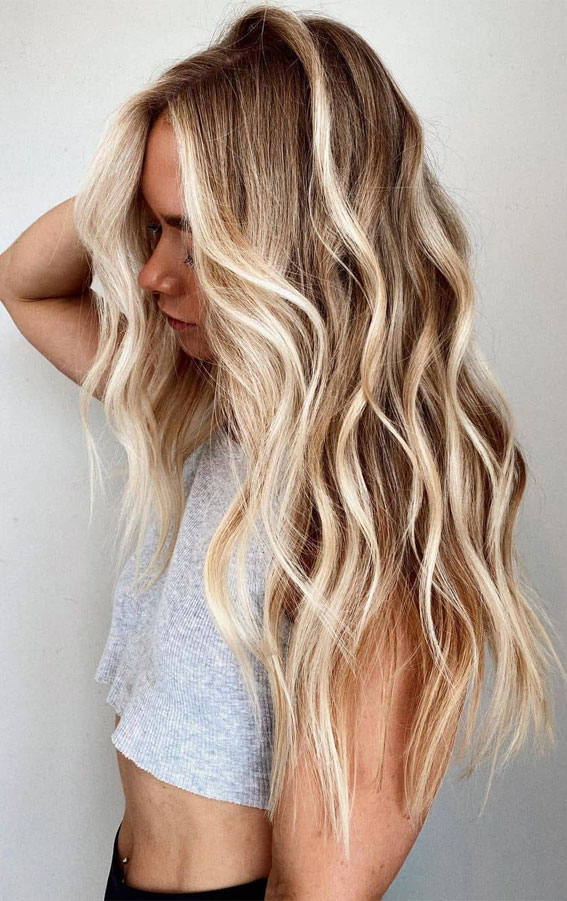 30 High Contrast Balayage Ideas For a Dimensional Look : Balayage with Money Piece Highlights