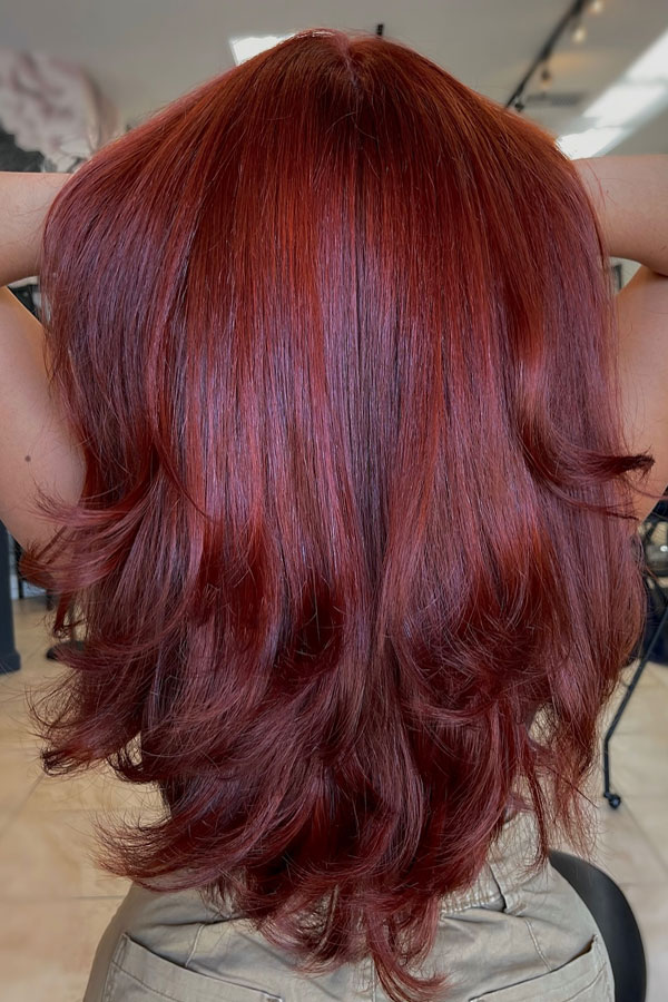 41 Red Hair Colours You’ll Adore: Warm-Toned Auburn Long Layers