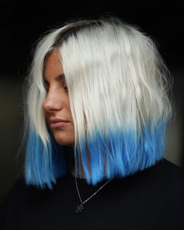 Frosted Ice Blue Tip Bob, Hair Colours with Dip-Dye Ends, Hair Colour Ideas with Dip-Dye Tips, dip-dyed hair colour ideas, dip dye hair