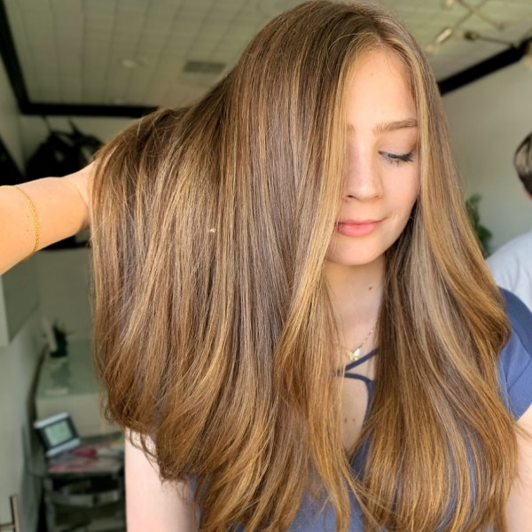 50 Stunning Warm Hair Colour Ideas : Ashy Honey Balayage Layers