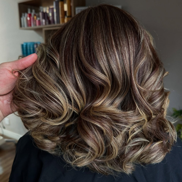 Rich Mocha Curls with Caramel & Ash Blonde Highlights, hair colour highlights, hair colour highlights on brown hair, hair colour