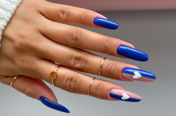 36 Cute Valentine’s Day Nails : Royal Blue Nails with White Heart