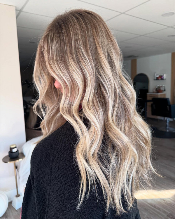 Vanilla Cream Blonde Long Hair with Soft Waves