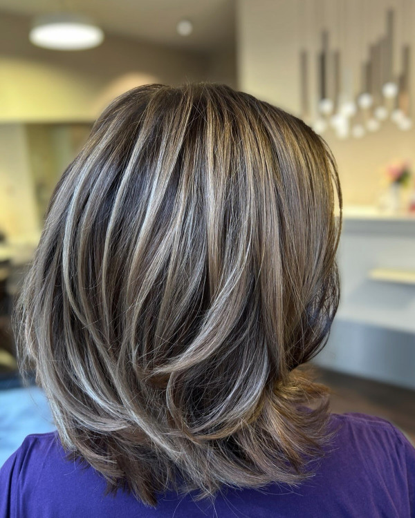 Multi-Tonal Layered Bob with Ash Blonde Highlights, hair colour highlights, hair colour highlights on brown hair, hair colour