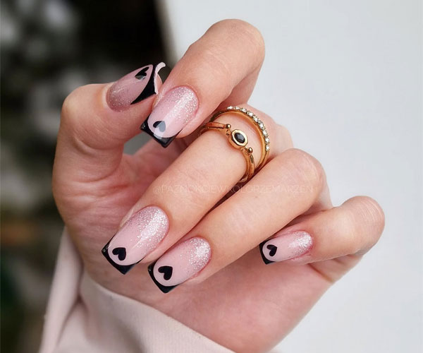 36 Cute Valentine’s Day Nails : Black Heart Glitter French Nails