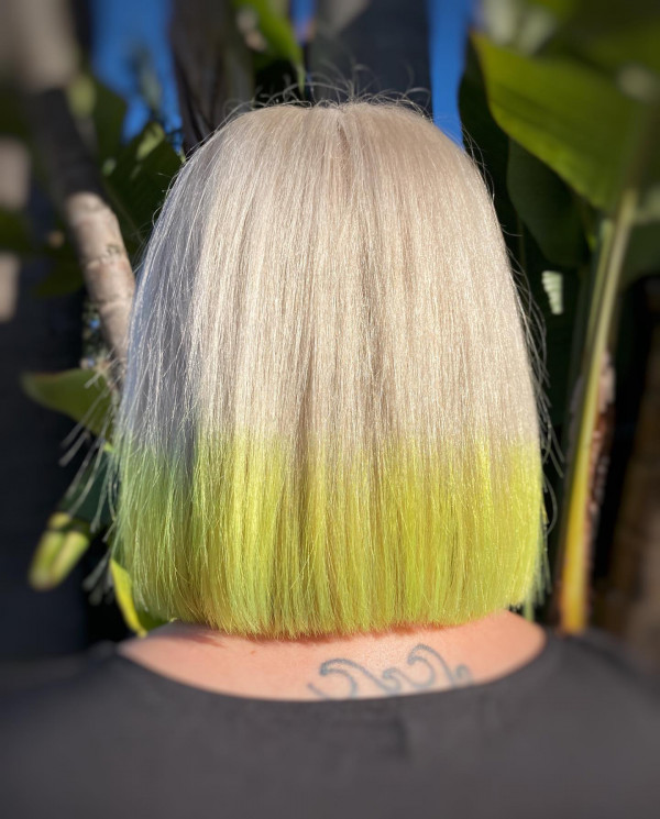 Blonde Bob with Neon Lemon Tips, Hair Colours with Dip-Dye Ends, Hair Colour Ideas with Dip-Dye Tips, dip-dyed hair colour ideas, dip dye hair