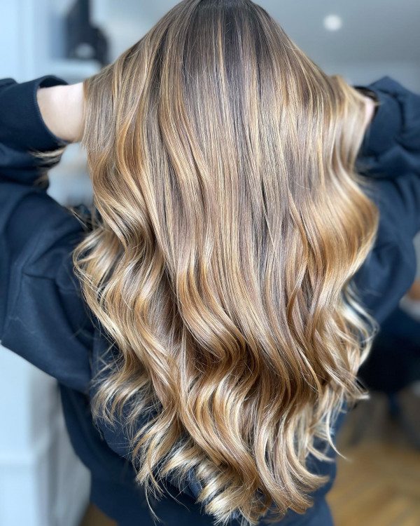 Golden Mocha Blonde with Subtle Waves