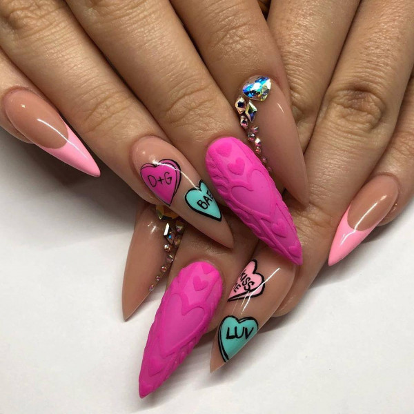 Candy Crush Almond-Shaped Valentine's Day Nails, Valentine nails designs, Valentine nails acrylic