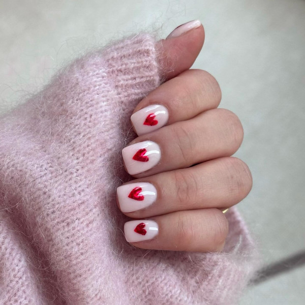 Minimal Love Heart Valentine's Day Short Nails, Valentine's Day Nails, cute Valentine's Day Nails, Valentine nails designs, Valentine nails acrylic