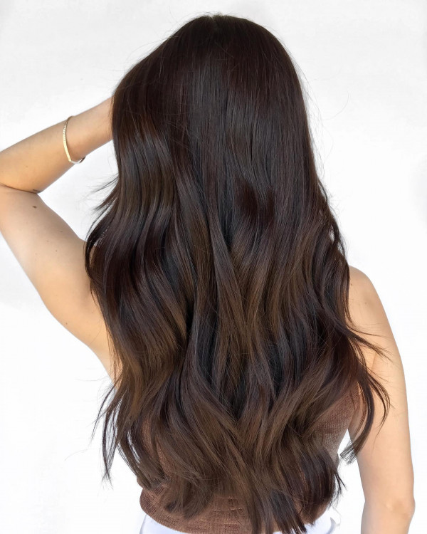 25 Beautiful Espresso Brunette Hair Colour Ideas : Flowing Espresso Brunette Waves