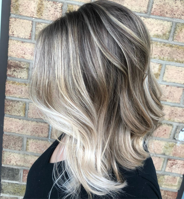 Hair Colour Highlights : Icy Blonde Highlights on Textured Lob