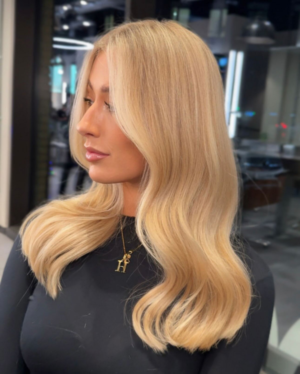 Golden Champagne Blonde Long Hair with Warm Undertones