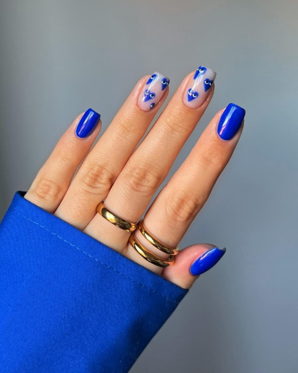 Blue Comme des Garçons-Inspired Nails, Comme des Garçons acrylic long Nails, Comme des Garçons-Inspired Nail Art, Comme des Garcons nails, Come des Garcons nail art design, comme des garcons nails blue