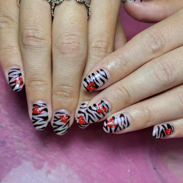 Zebra Print Comme des Garçons-Inspired Nails, Comme des Garçons acrylic long Nails, Comme des Garçons-Inspired Nail Art, Comme des Garcons nails, Come des Garcons nail art design, comme des garcons nails zebra print