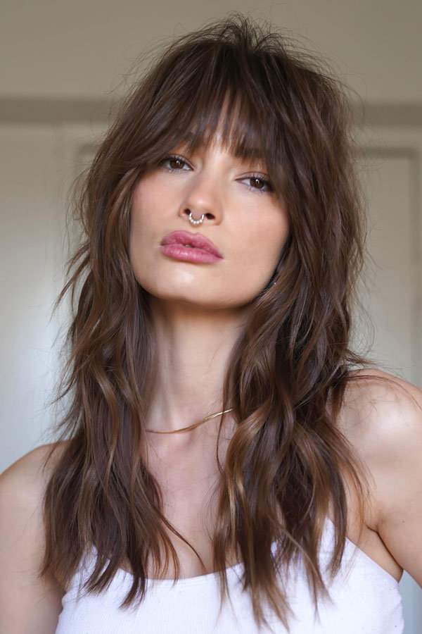 20 Flattering Long Hairstyles for Square Face Shapes : Undone Textured Shag with Wispy Fringe