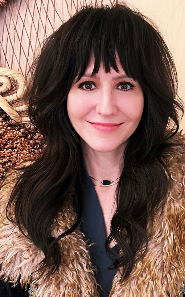 38 Best Long Shag Haircuts For A Lived-In Look : Dark Hair Shag with Textured Fringe