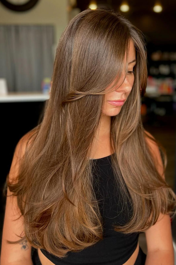 30 The Best Long Haircuts for Fine Hair to Add Volume : Soft Caramel Brunette Layers