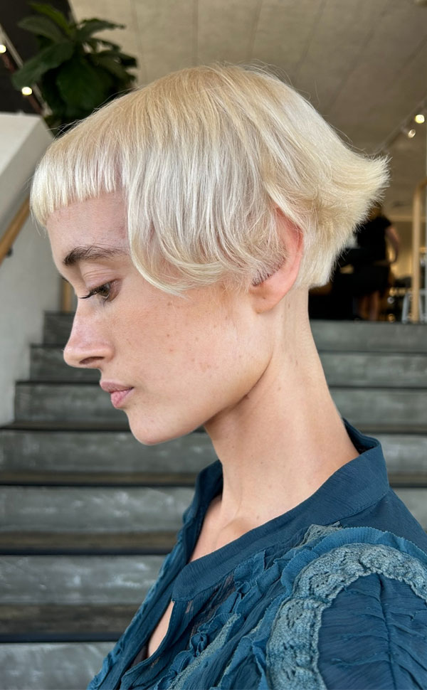 40 Chic Short Hairstyles to Enhance Fine Hair : Edgy Sculpted Crop with Fringe