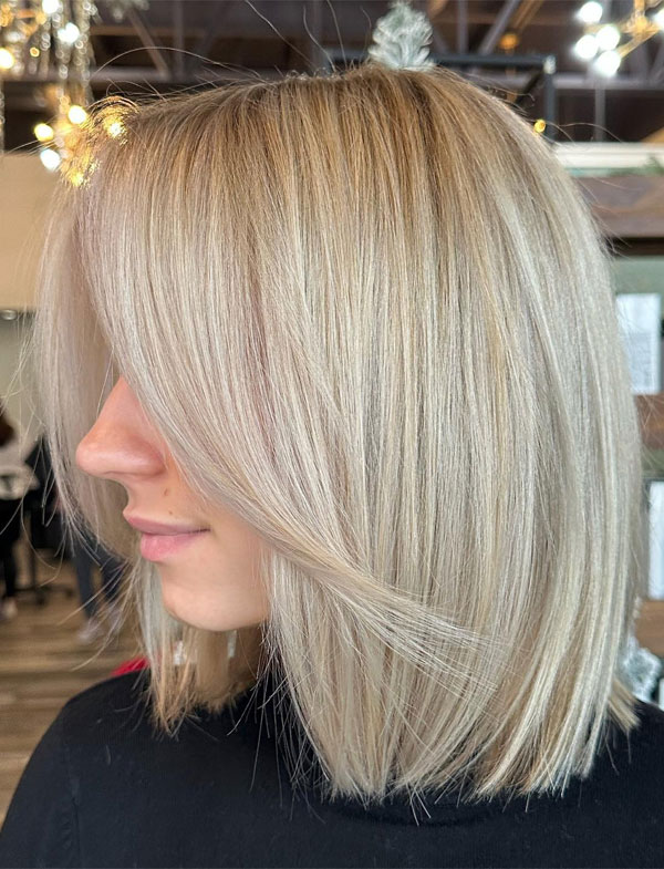 40 Blonde Hair Shades to Lighten Up Your Look : Sandy Blonde Lob with Soft Layers