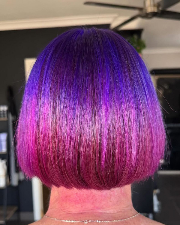 30 Bright Vibrant Hair Colour Ideas That Will Turn Heads : Electric Violet Blunt Bob