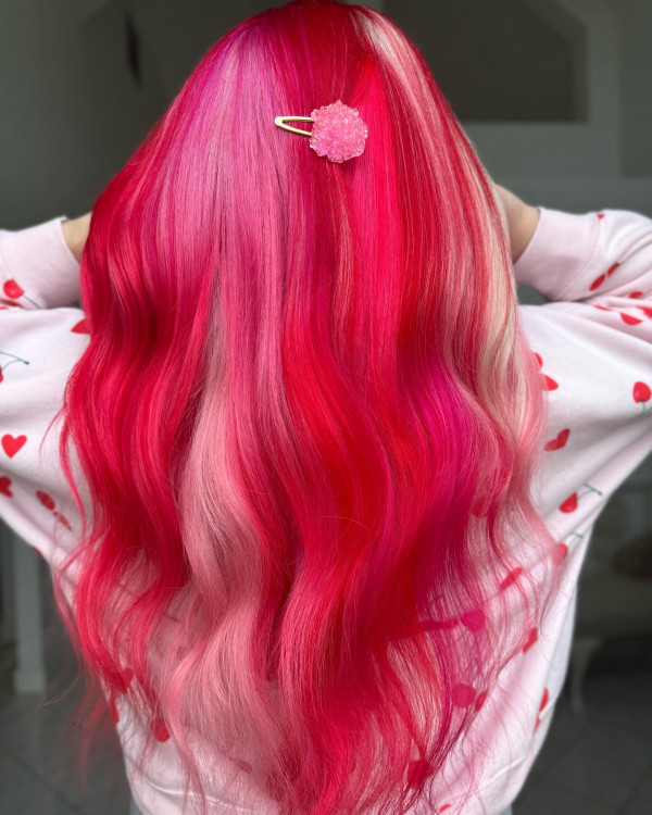 40 Shades of Hair Colours That Make a Statement : Pink and Red Long Hair