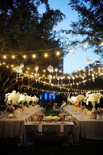 10 outdoor wedding twinkle lights