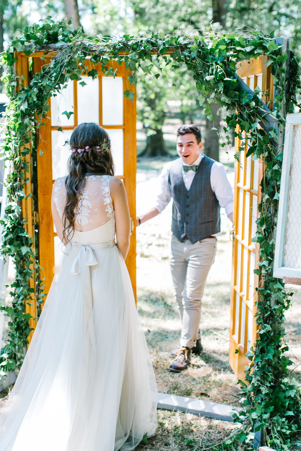 First look - Rustic Oregon Summer Wedding from Maria Lamb Photography - marialamb.co