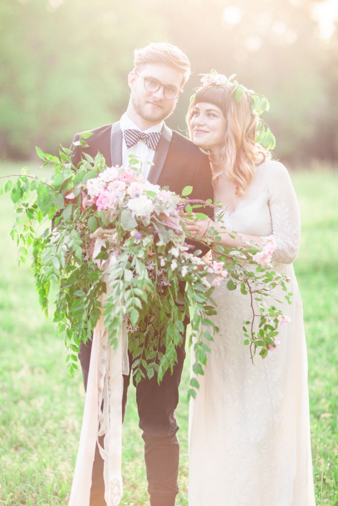 A Saja Wedding Dress for a Beautiful Bohemian Elopement Inspiration