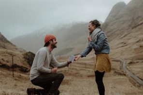 Surprise proposal ideas | Romantic proposal ideas | fabmood.com #engagement #engagementsession #proposal #surprise #engagementshoot