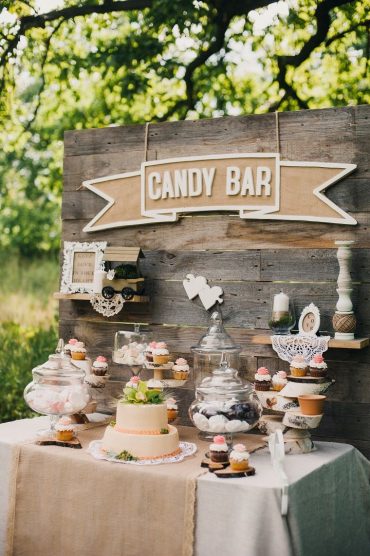 Wooden Pallet Wedding Backdrop Eco-Friendly | Rustic Wooden backdrop