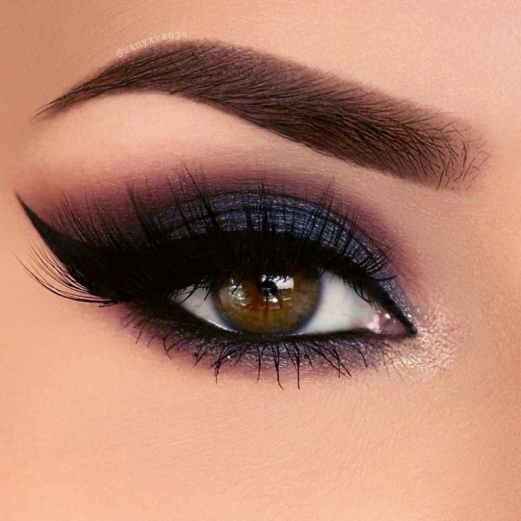 Fabulous Eye Makeup Ideas Make Your Eyes Pop 1 Fab Mood Wedding Colours Wedding Themes 